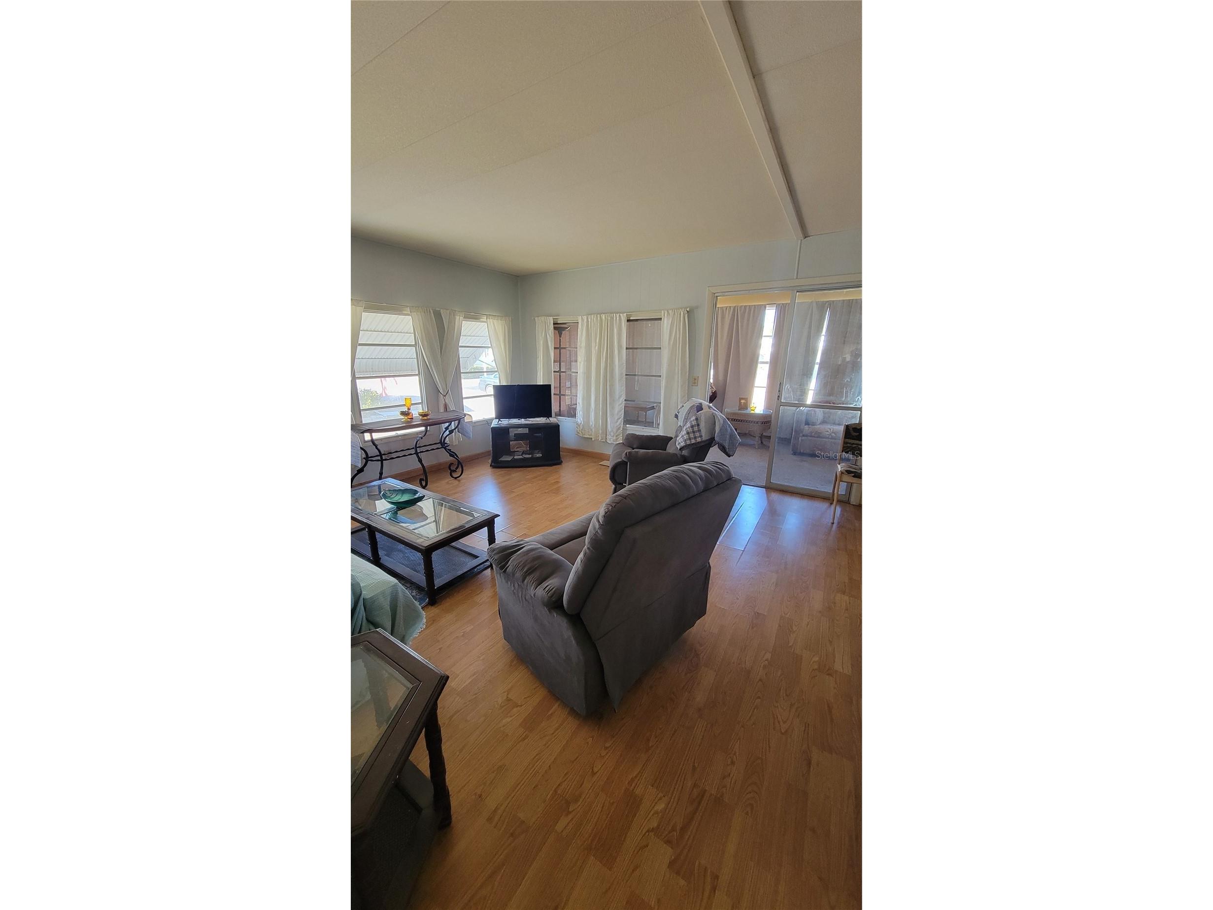 585 Sky Harbor Drive #326 Clearwater FL 33759 TB8477013 image10