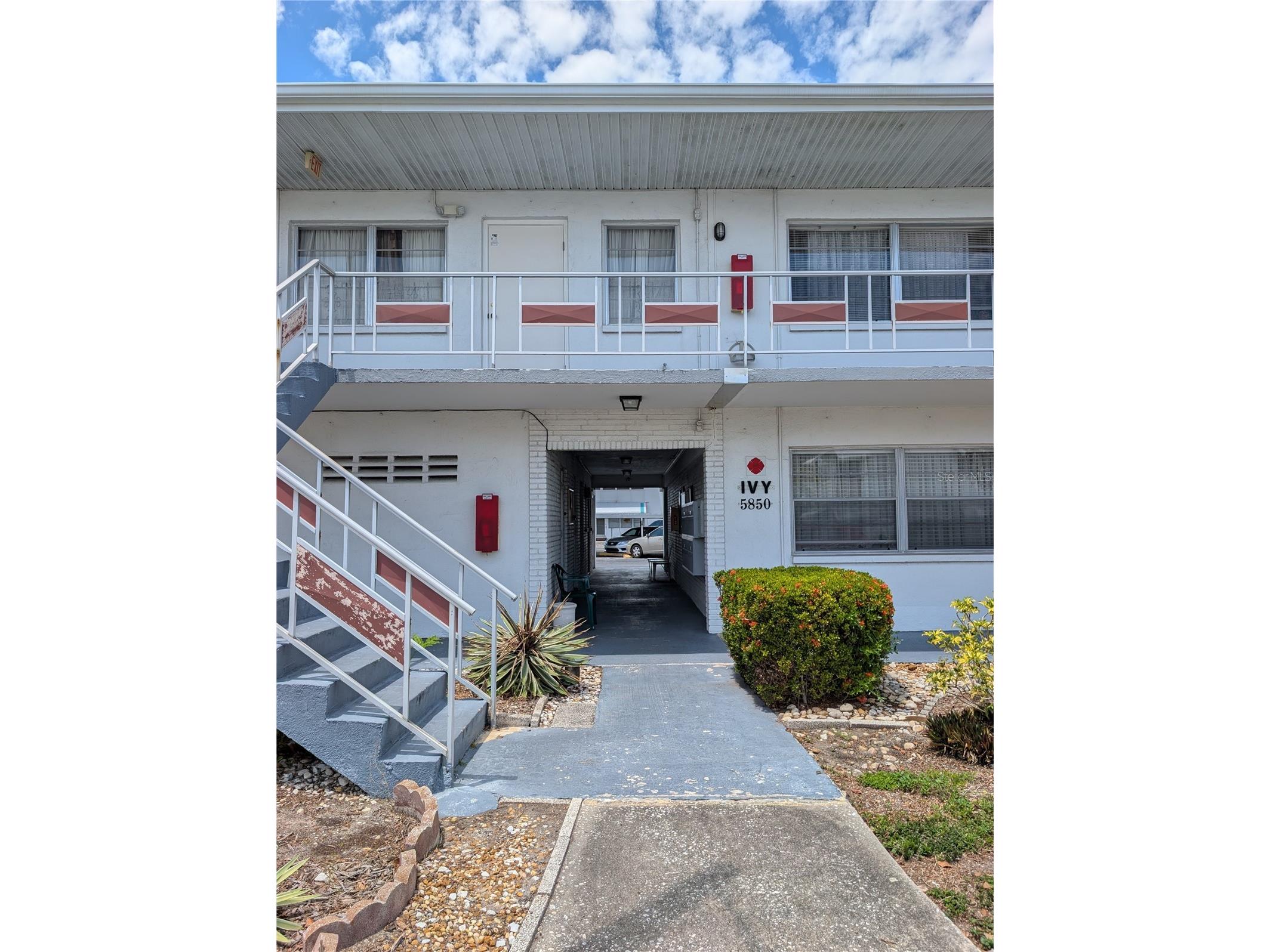 5850 18th Street N #11 Saint Petersburg FL 33714 TB8506311 image1
