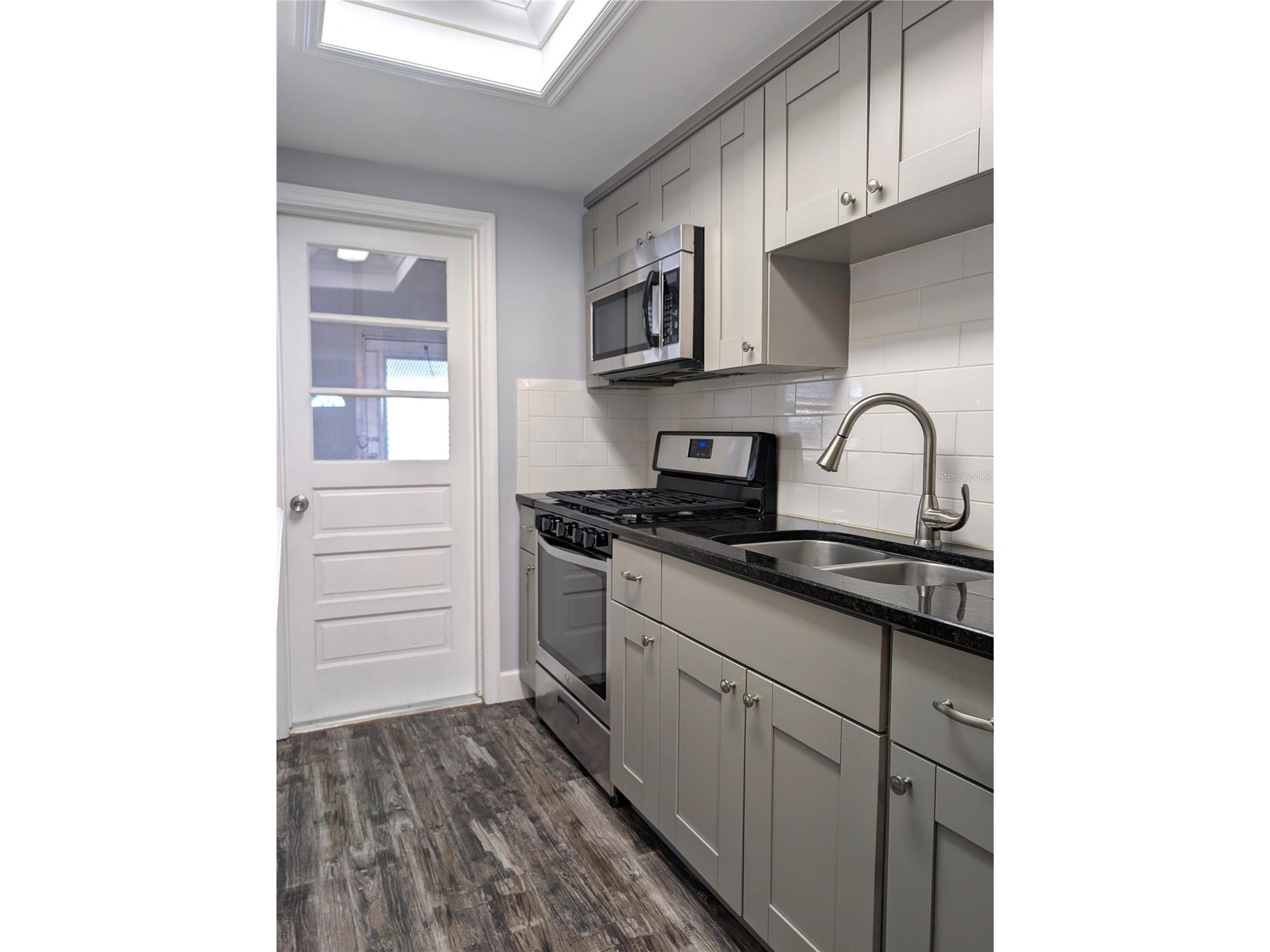 5850 18th Street N #11 Saint Petersburg FL 33714 TB8506311 image24