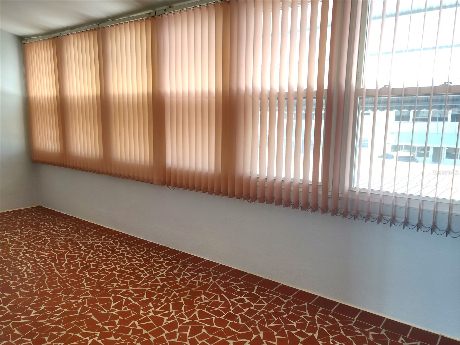 5850 18th Street N #23 Saint Petersburg FL 33714 TB8507662 image27