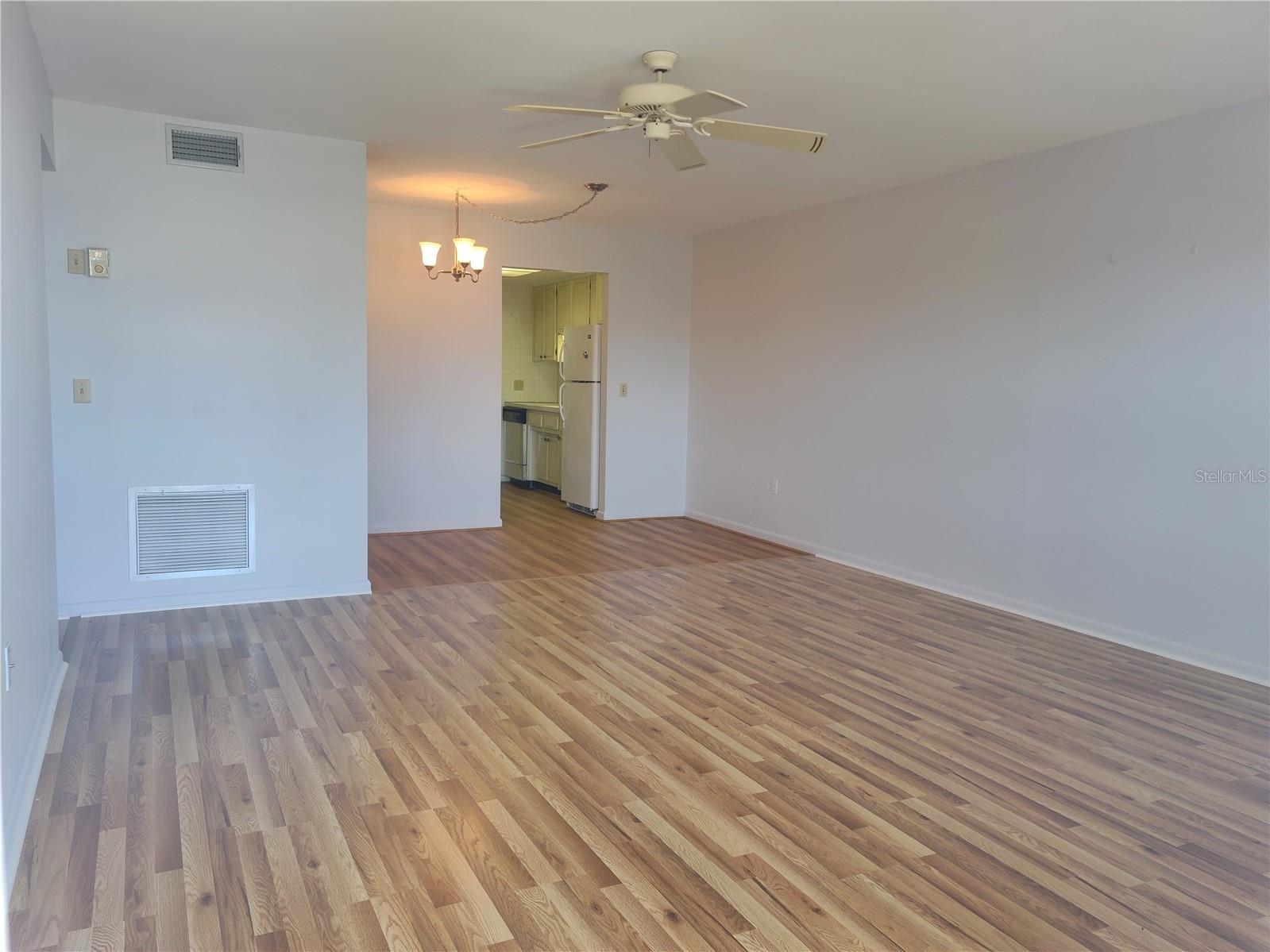 5850 18th Street N #23 Saint Petersburg FL 33714 TB8507662 image7