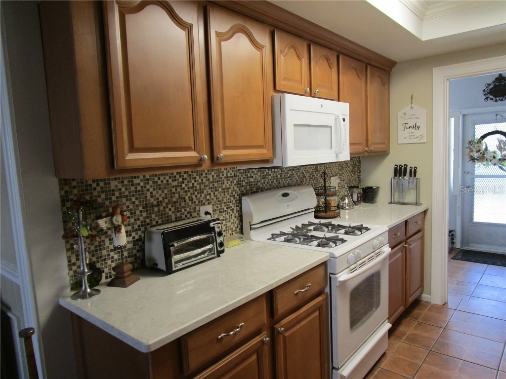 5850 18th Street N #8 Saint Petersburg FL 33714 TB8443357 image8