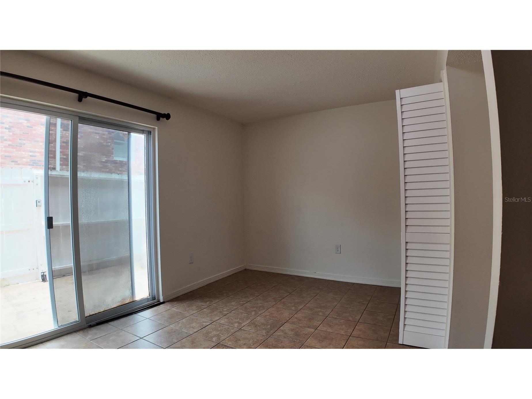 5850 Cypress Gardens Boulevard #302 Winter Haven FL 33884 P4938197 image4