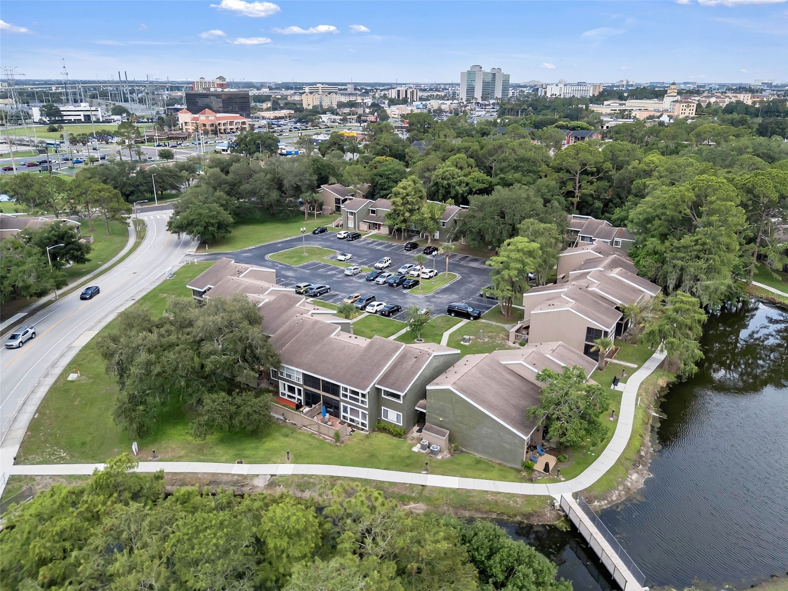 5850 Peregrine Ave #C10 Orlando FL 32819 O6418359 image37