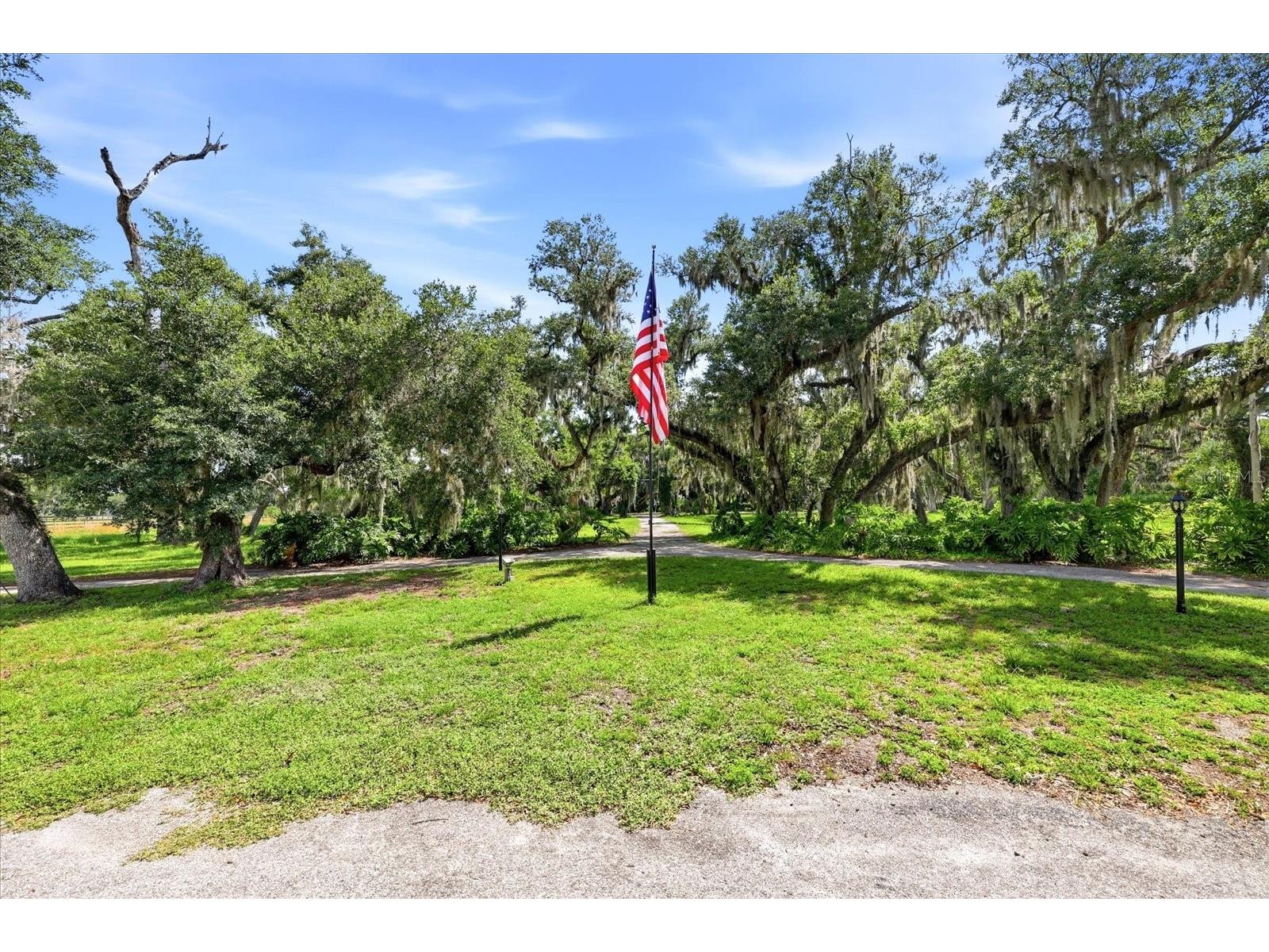 5850 Vanderipe Road Sarasota FL 34241 A4695077 image52