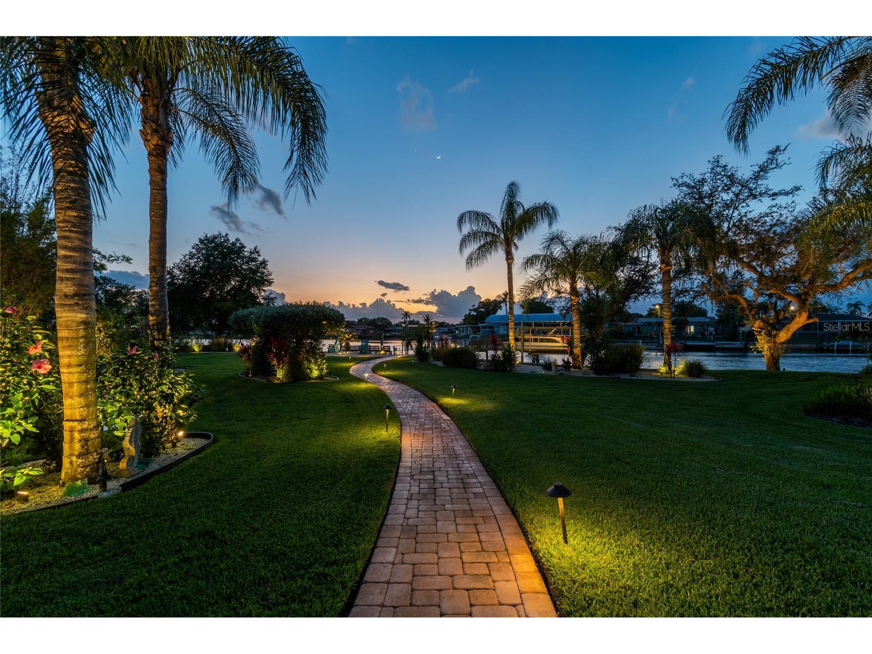 5851 Cachette De Riviera Court New Port Richey FL 34655 W7886062 image82