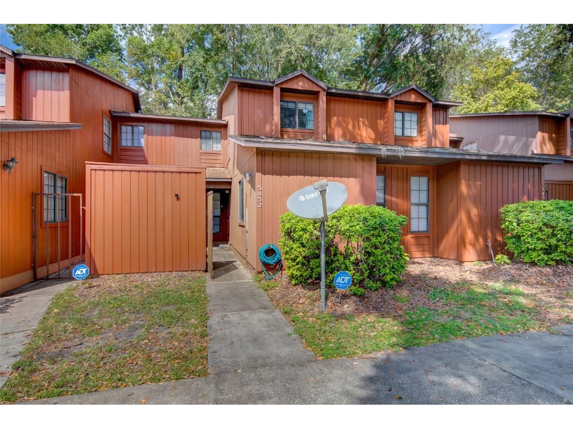 5852 SW 8th Place Gainesville FL 32607 GC516459 image1