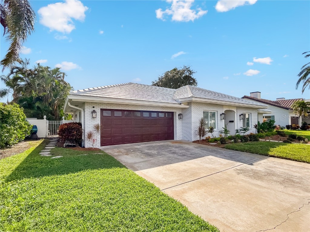 5853 Leeland Street S Saint Petersburg FL 33715 TB8428670 image2