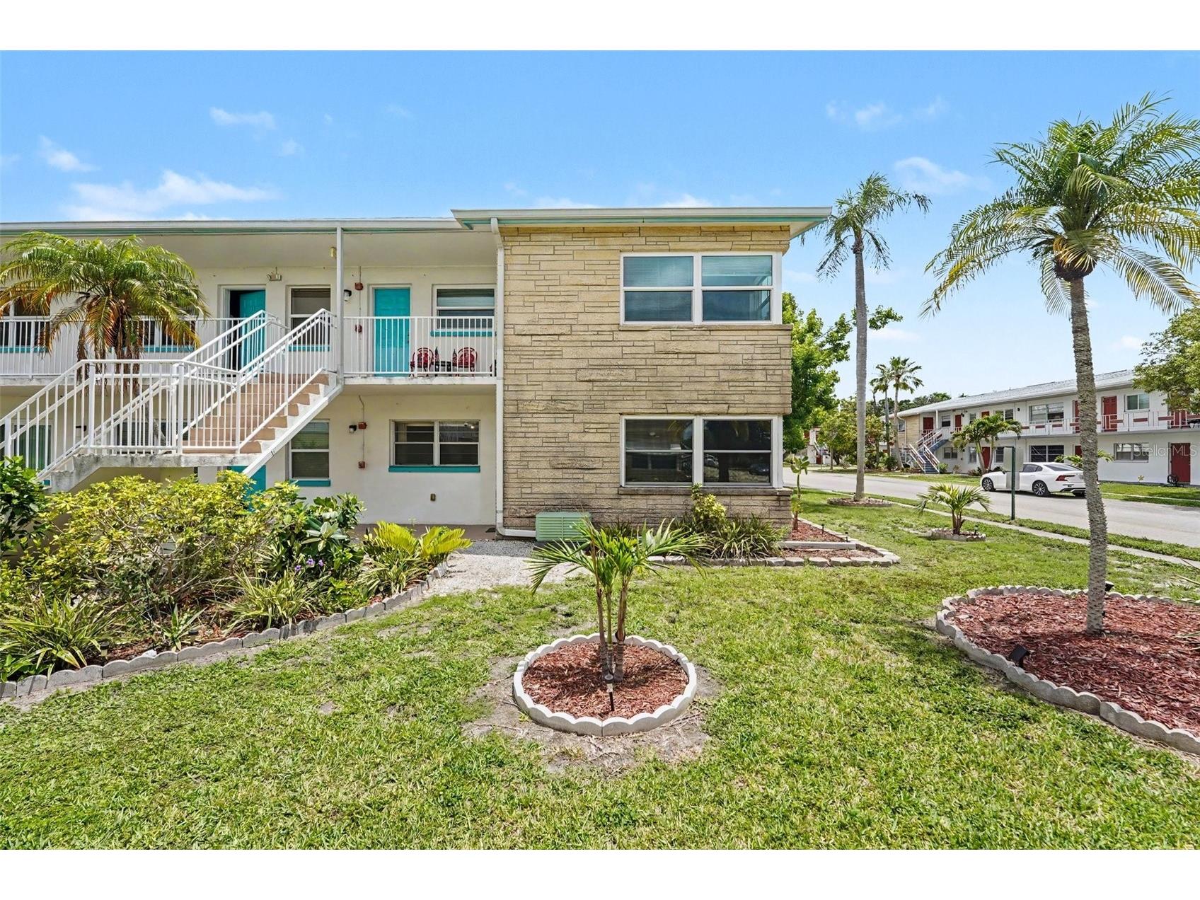 5855 18th Street N #1 Saint Petersburg FL 33714 TB8514844 image1