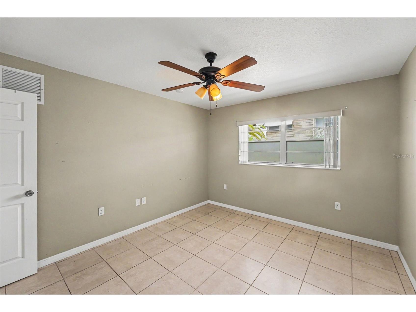 5855 18th Street N #1 Saint Petersburg FL 33714 TB8514844 image8