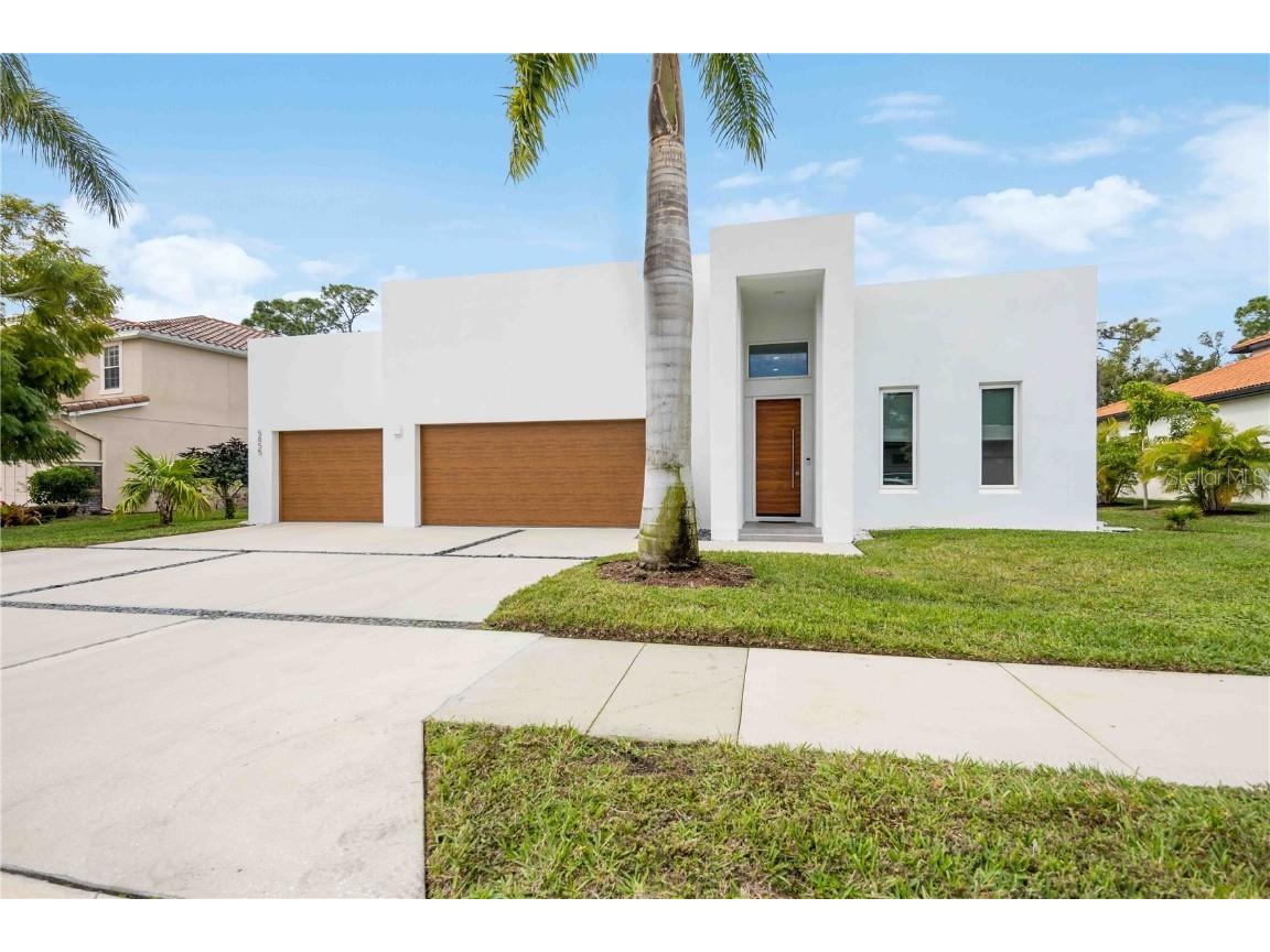 5855 Meriwether Place Sarasota FL 34232 A4596225 image1