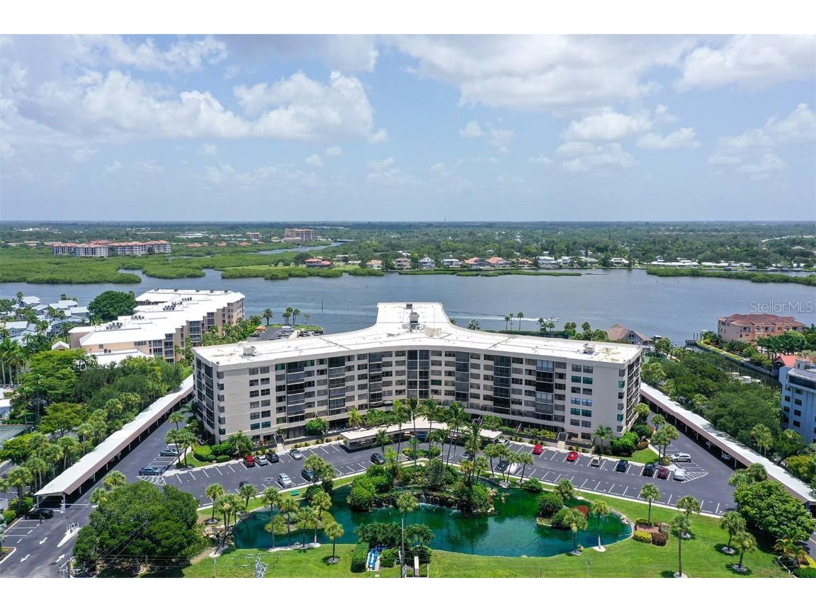 5855 Midnight Pass Road #119 Sarasota FL 34242 A4580110 image1