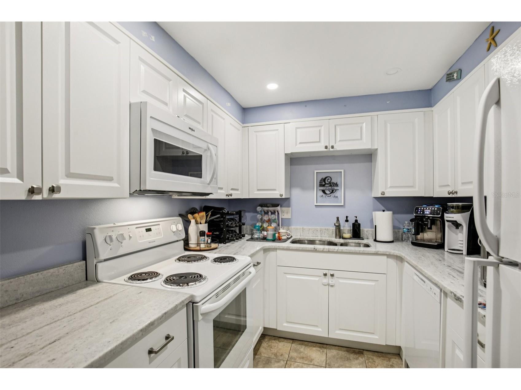 5855 Midnight Pass Road #227 Sarasota FL 34242 - INTRACOASTAL WATERWAY TB8463933 image4