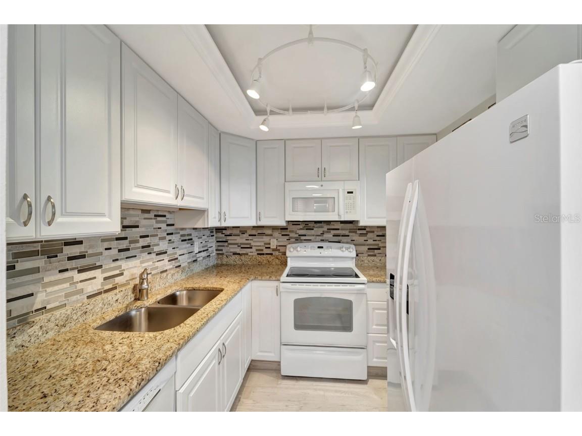 5855 Midnight Pass Road #314 Sarasota FL 34242 - LITTLE SARASOTA BAY A4660419 image20