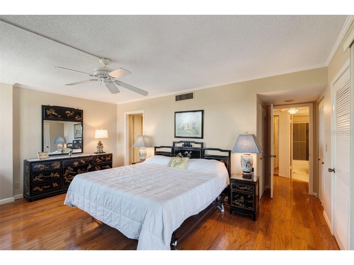 5855 Midnight Pass Road #318 Sarasota FL 34242 A4670929 image14