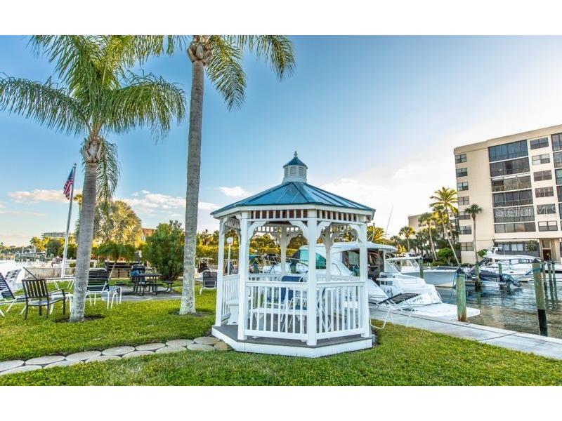 5855 Midnight Pass Road #333 Sarasota FL 34242 A4685733 image10