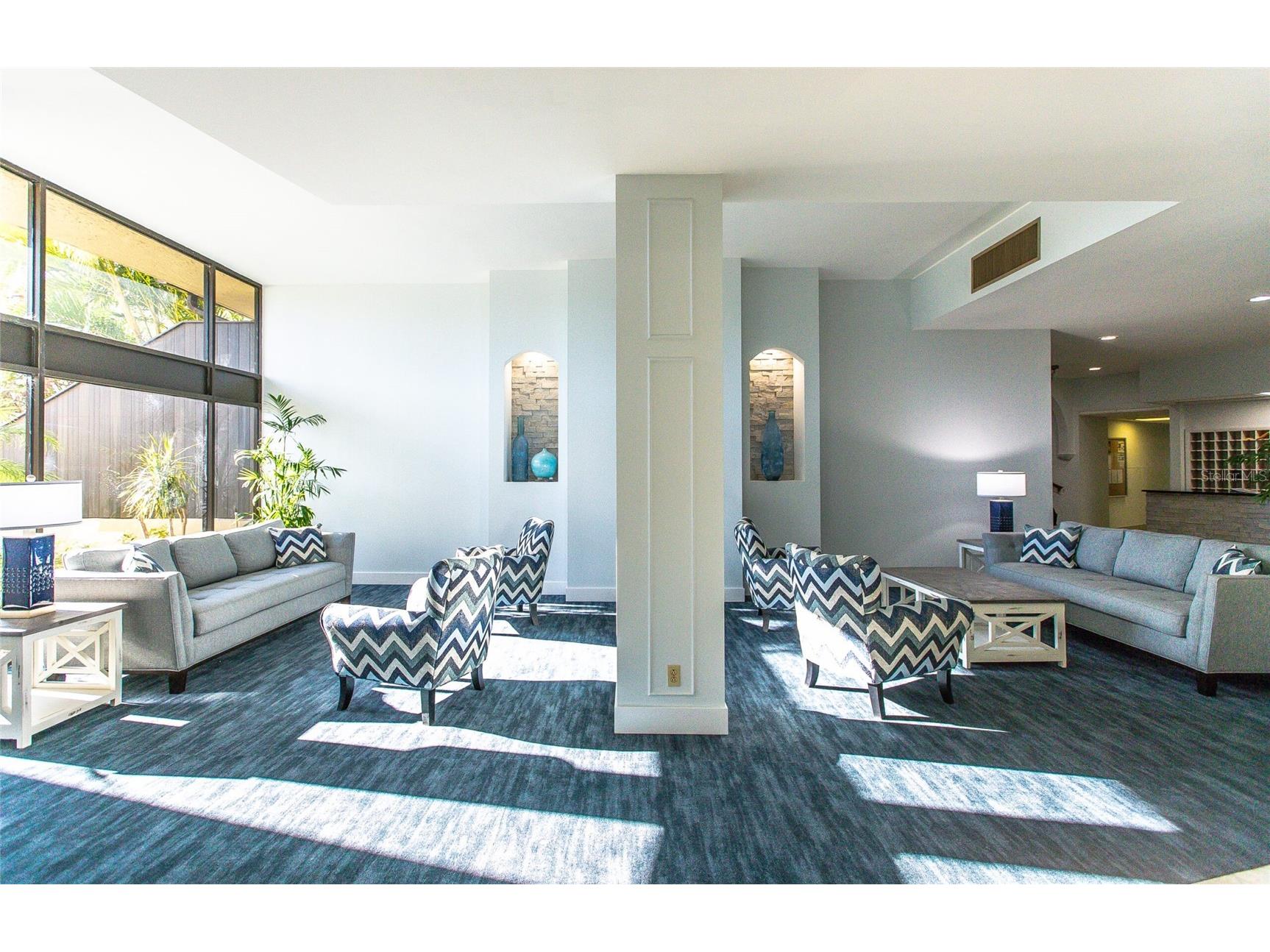 5855 Midnight Pass Road #333 Sarasota FL 34242 A4685733 image2