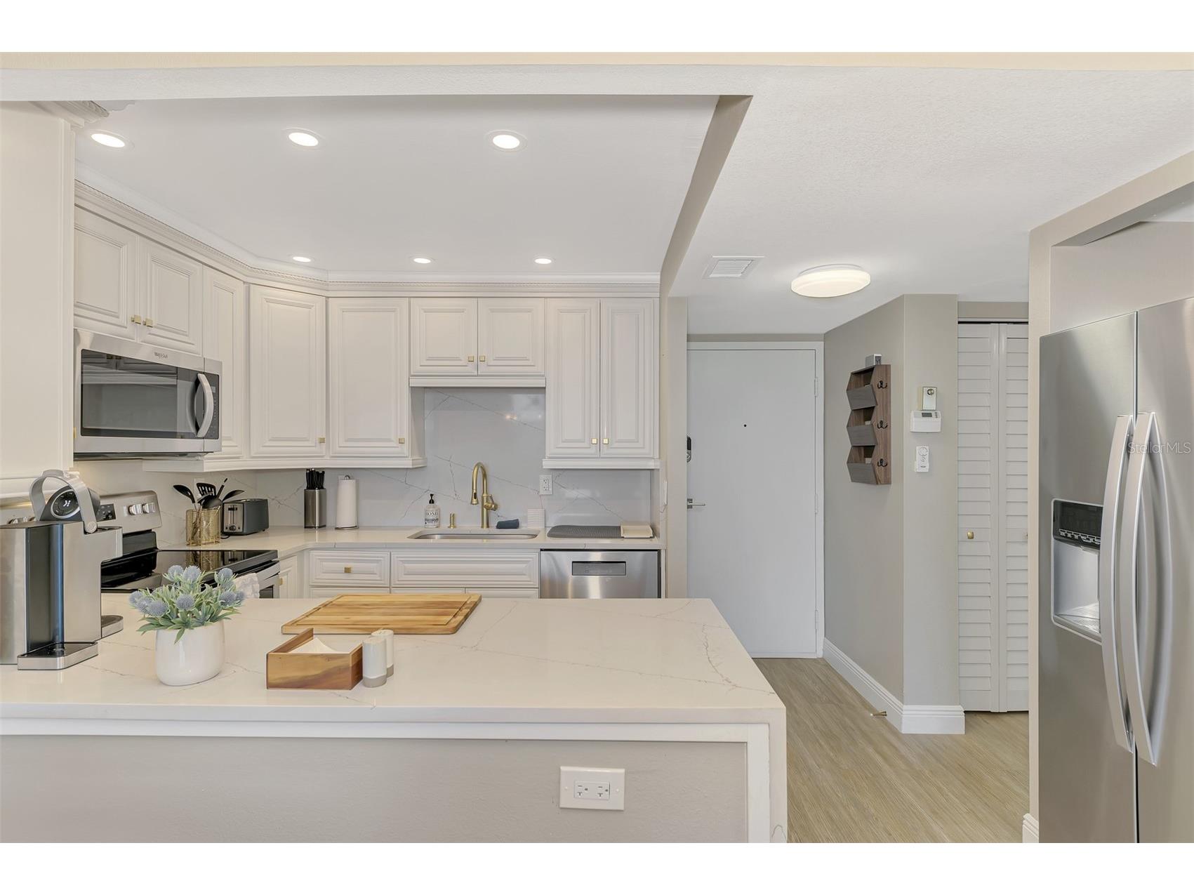 5855 Midnight Pass Road #333 Sarasota FL 34242 A4685733 image22