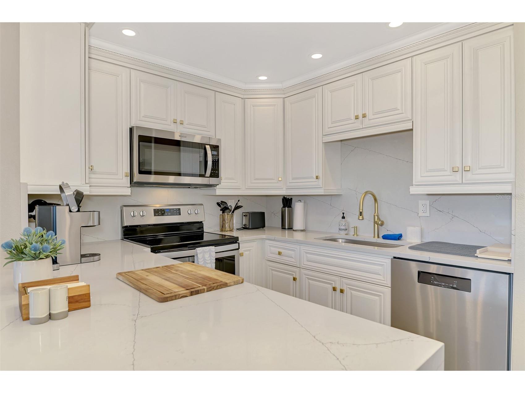 5855 Midnight Pass Road #333 Sarasota FL 34242 A4685733 image23