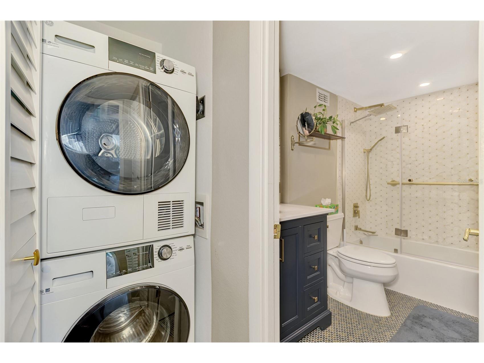 5855 Midnight Pass Road #333 Sarasota FL 34242 A4685733 image25