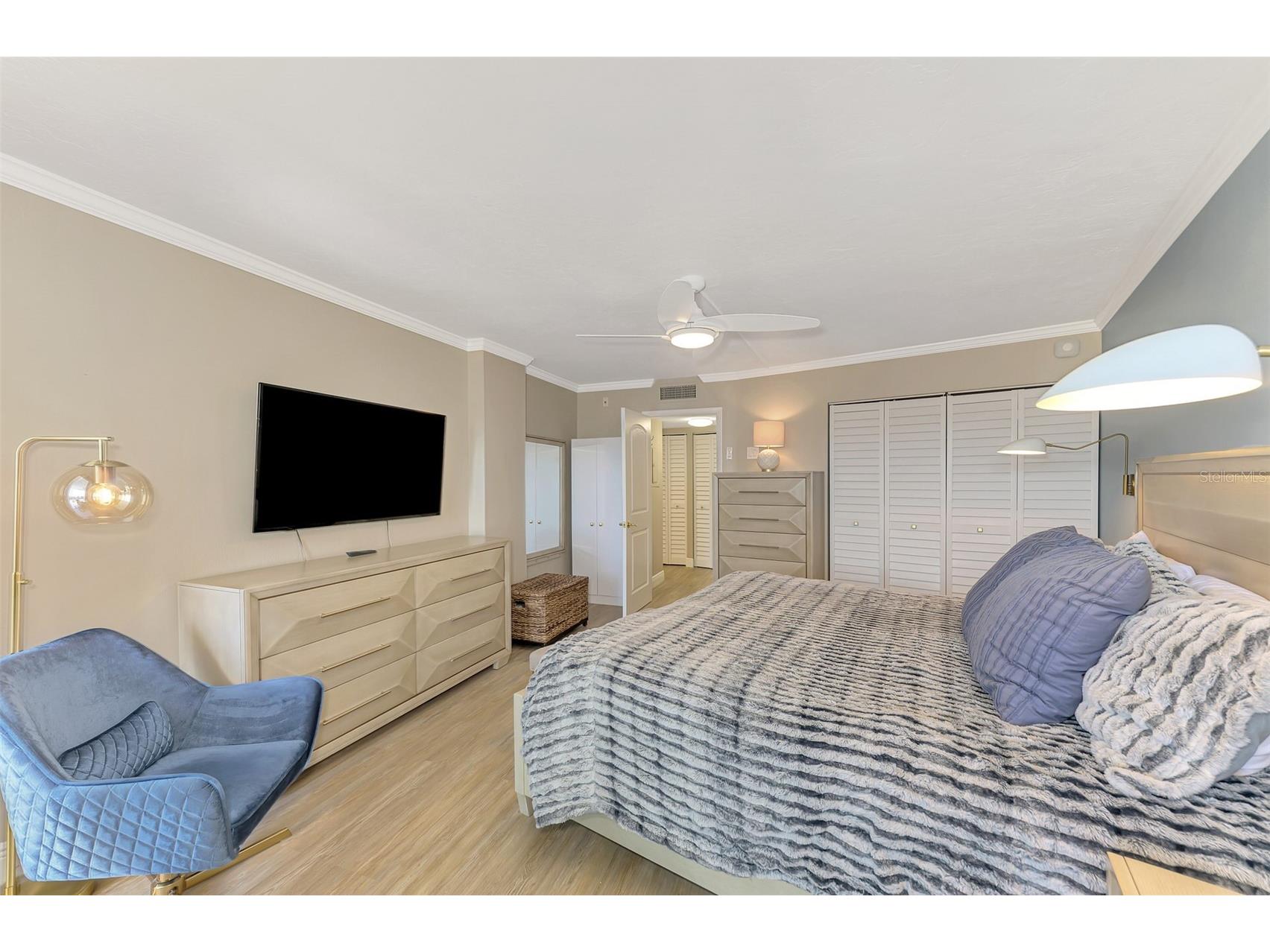 5855 Midnight Pass Road #333 Sarasota FL 34242 A4685733 image33