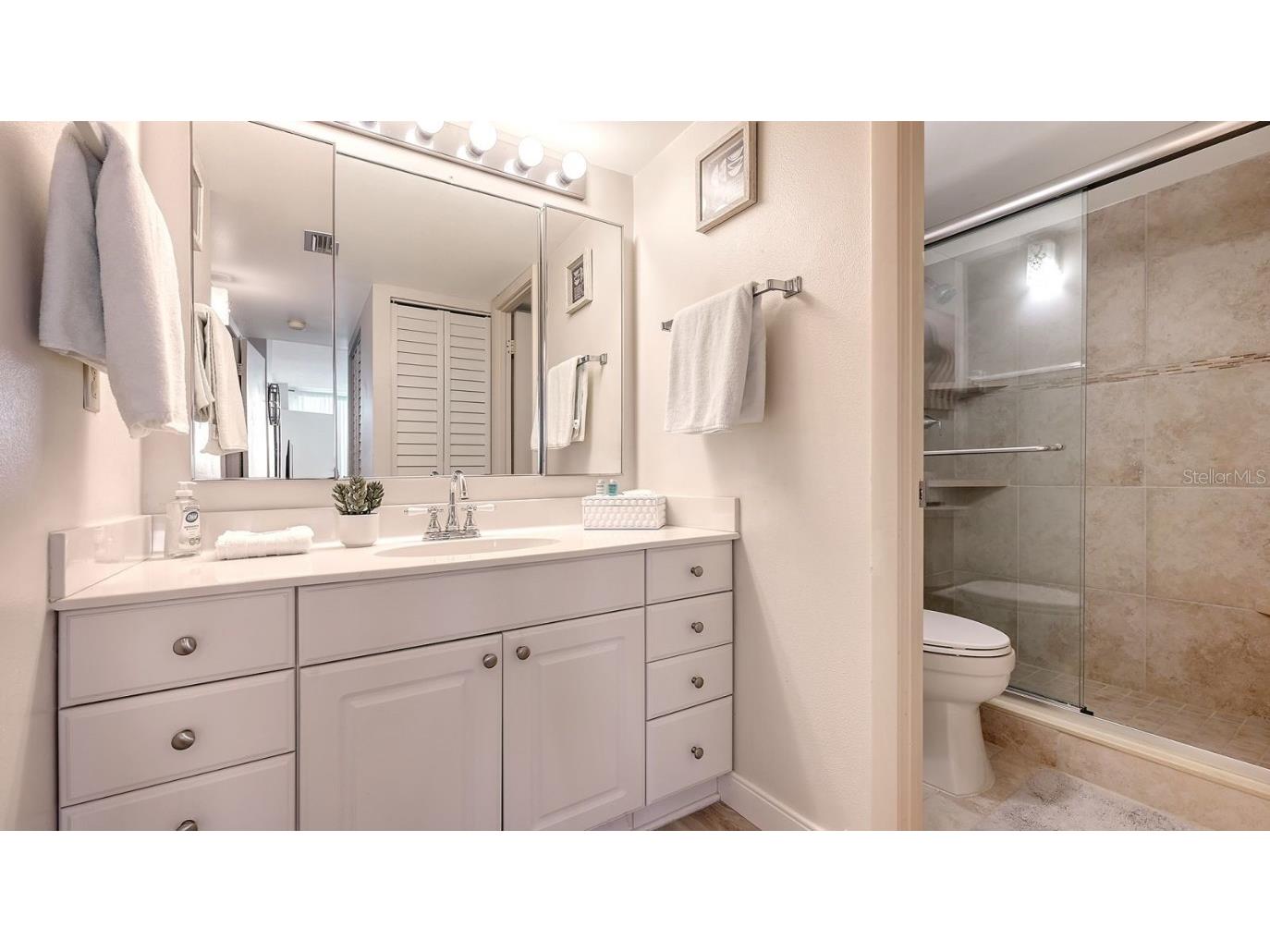 5855 Midnight Pass Road #404 Sarasota FL 34242 - GULF OF AMERICA INTRACOASTAL A4667241 image16