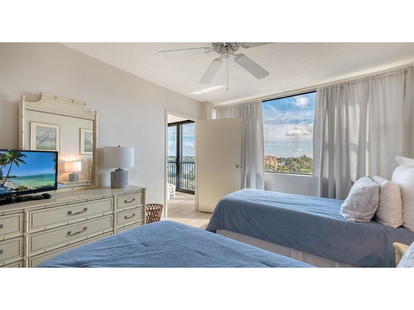 5855 Midnight Pass Road #404 Sarasota FL 34242 - GULF OF AMERICA INTRACOASTAL A4667241 image18