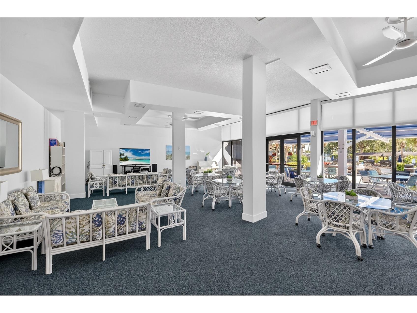 5855 Midnight Pass Road #408 Sarasota FL 34242 A4677365 image27