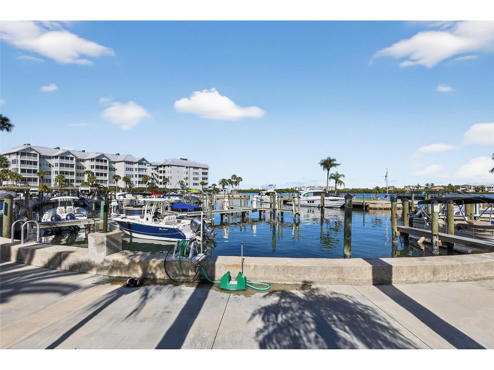 5855 Midnight Pass Road #408 Sarasota FL 34242 A4677365 image32