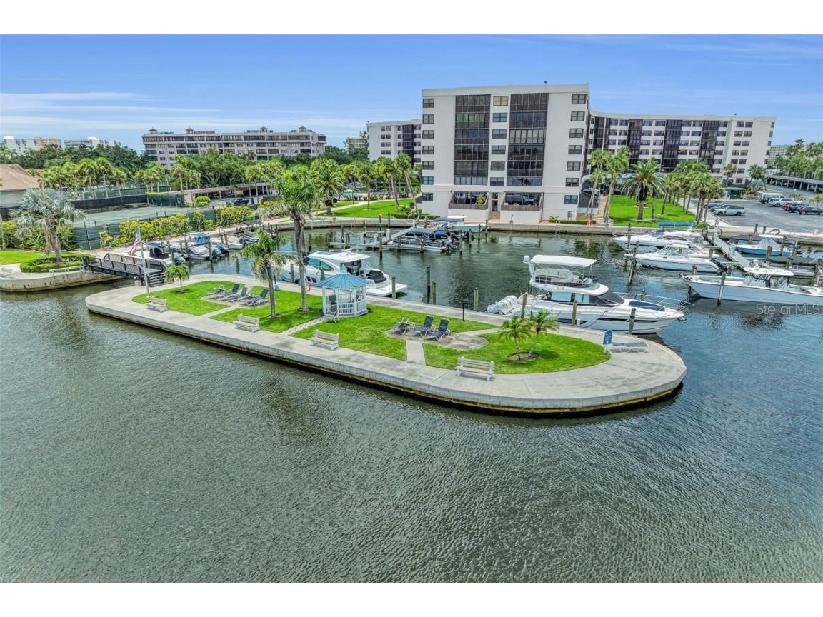 5855 Midnight Pass Road #416 Sarasota FL 34242 - SARASOTA BAY /INTERCOASTAL A4657053 image4