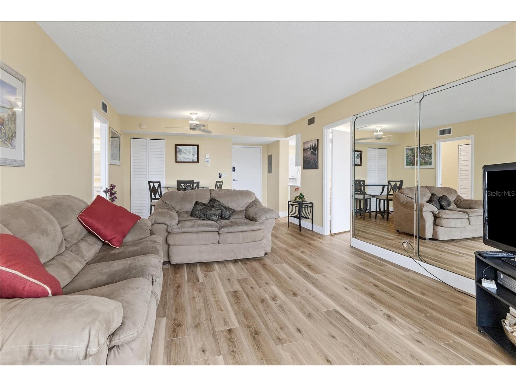 5855 Midnight Pass Road #420 Sarasota FL 34242 A4671788 image10
