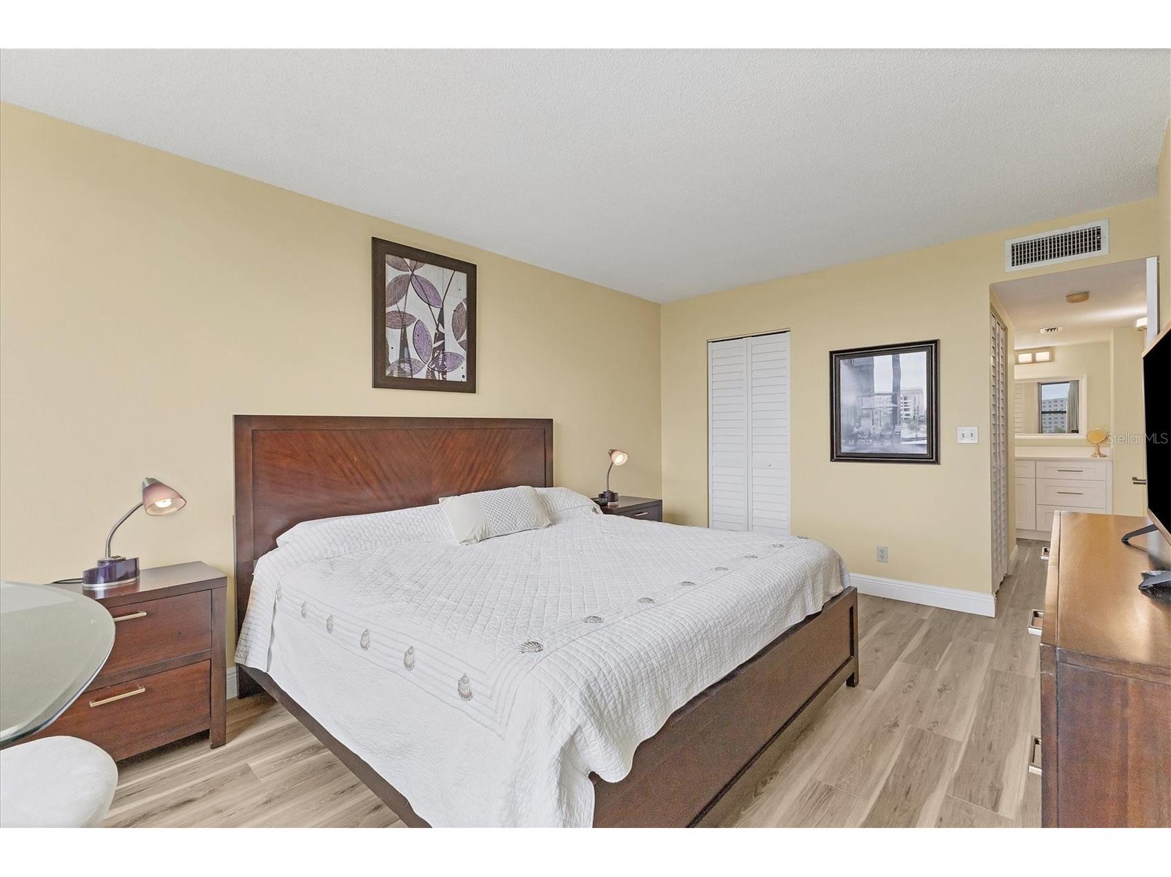5855 Midnight Pass Road #420 Sarasota FL 34242 A4671788 image20
