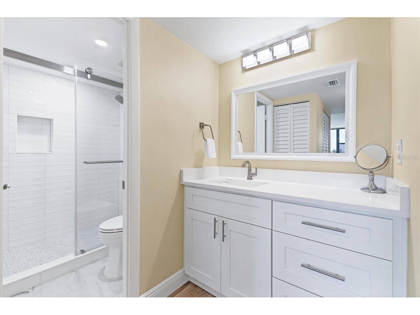 5855 Midnight Pass Road #420 Sarasota FL 34242 A4671788 image21