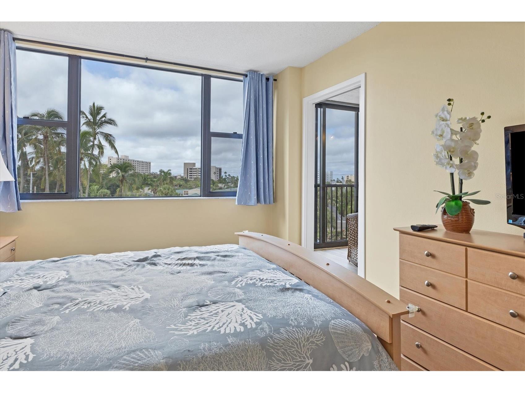 5855 Midnight Pass Road #420 Sarasota FL 34242 A4671788 image23