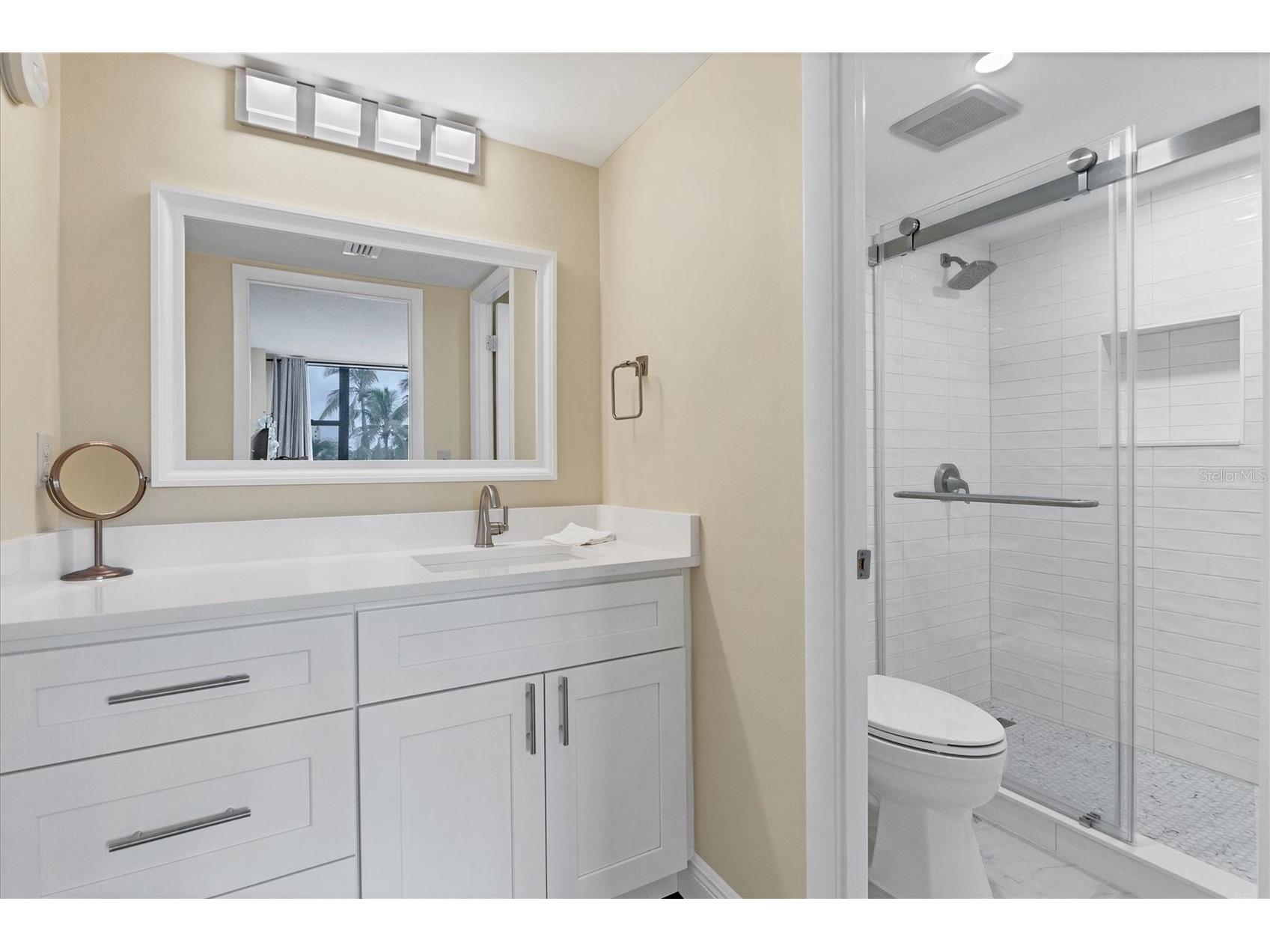 5855 Midnight Pass Road #420 Sarasota FL 34242 A4671788 image24