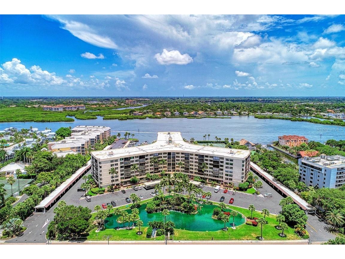 5855 Midnight Pass Road #426 Sarasota FL 34242 A4581930 image1