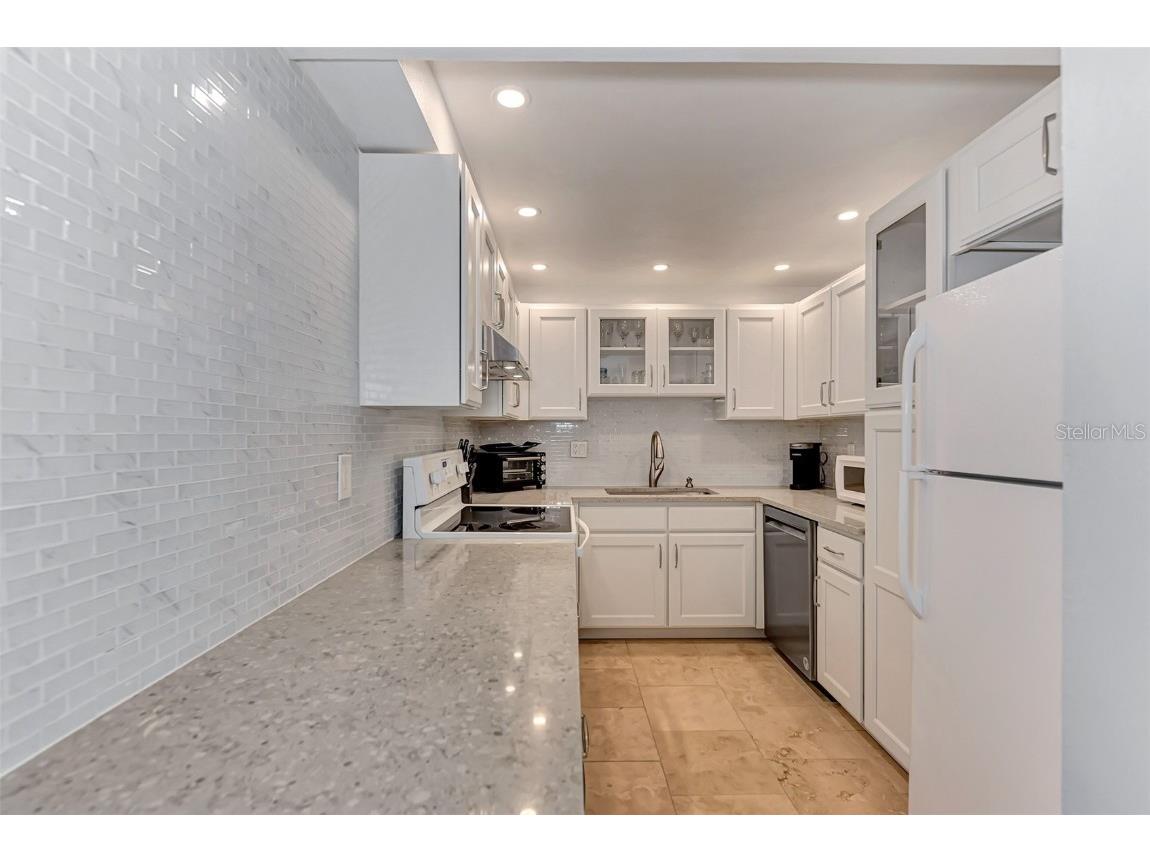 5855 Midnight Pass Road #426 Sarasota FL 34242 A4581930 image21