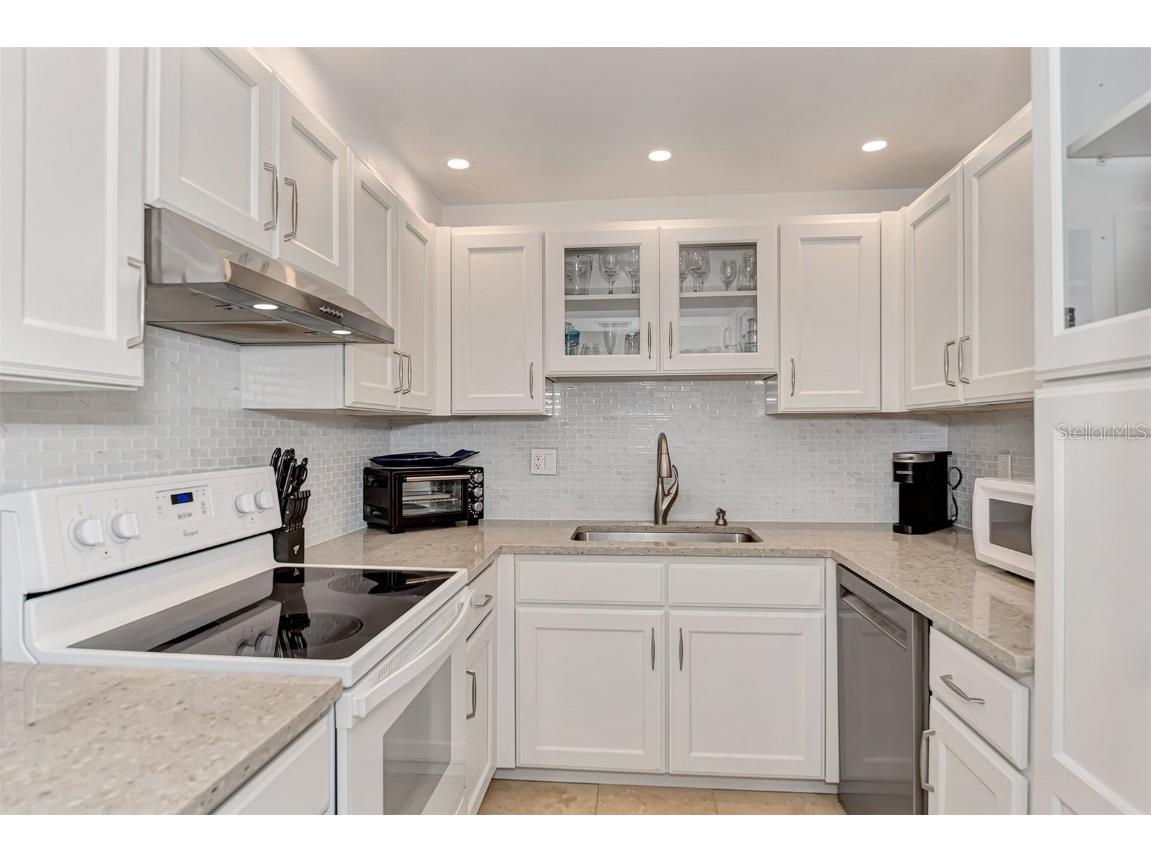 5855 Midnight Pass Road #426 Sarasota FL 34242 A4581930 image23