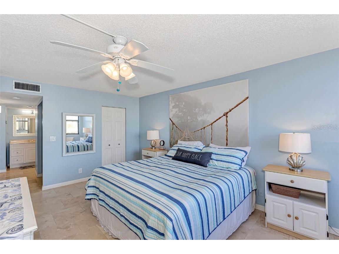 5855 Midnight Pass Road #426 Sarasota FL 34242 A4581930 image29