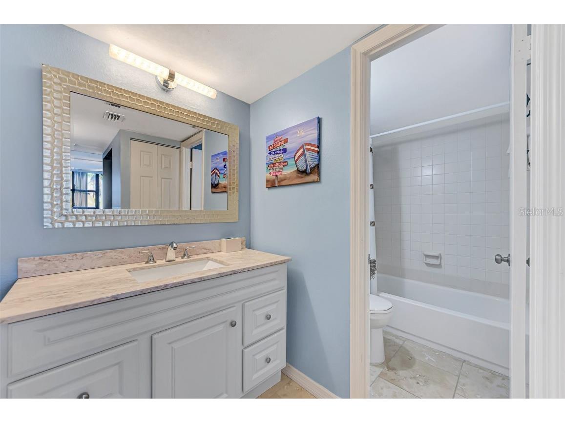 5855 Midnight Pass Road #426 Sarasota FL 34242 A4581930 image31