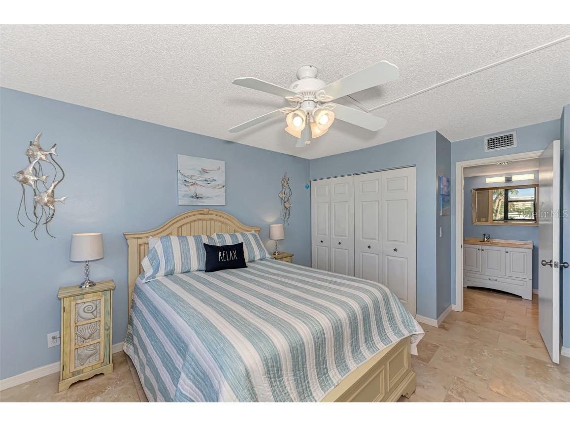 5855 Midnight Pass Road #426 Sarasota FL 34242 A4581930 image35