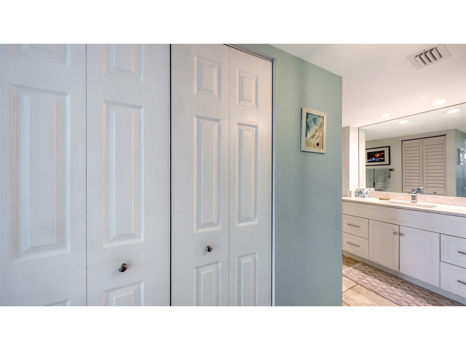 5855 Midnight Pass Road #510 Sarasota FL 34242 - LITTLE SARASOTA BAY A4696548 image9