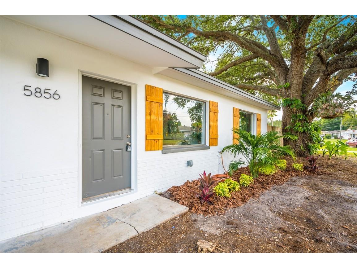 5856 Mckee Lake Drive N Saint Petersburg FL 33709 T3450690 image1
