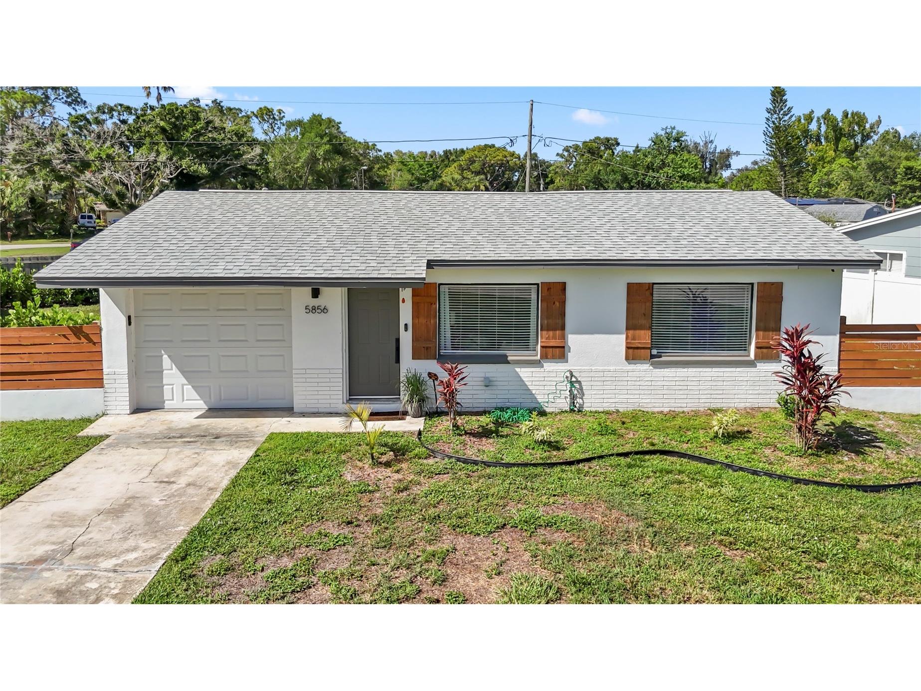 5856 Mckee Lake Drive N Saint Petersburg FL 33709 TB8528971 image2