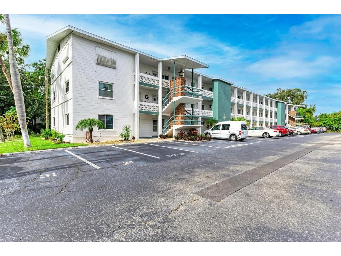 5856 Welcome Road #J22 Bradenton FL 34207 A4590356 image1
