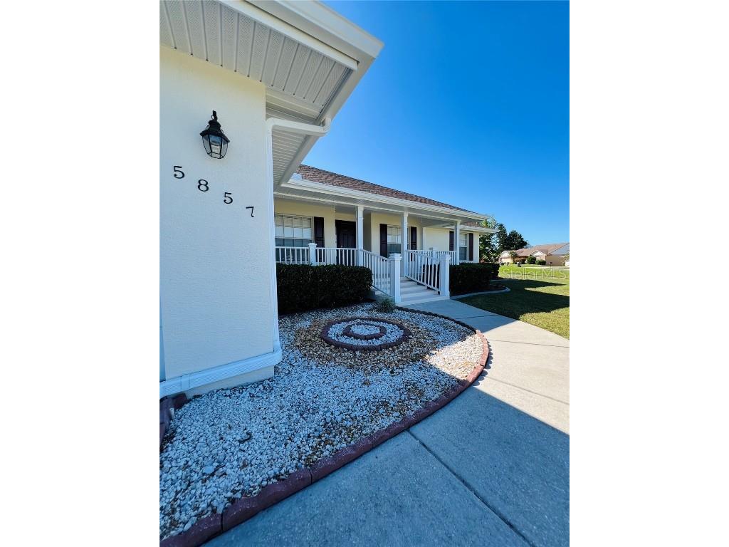 5857 Manchester Drive W Lakeland FL 33810 L4955476 image4