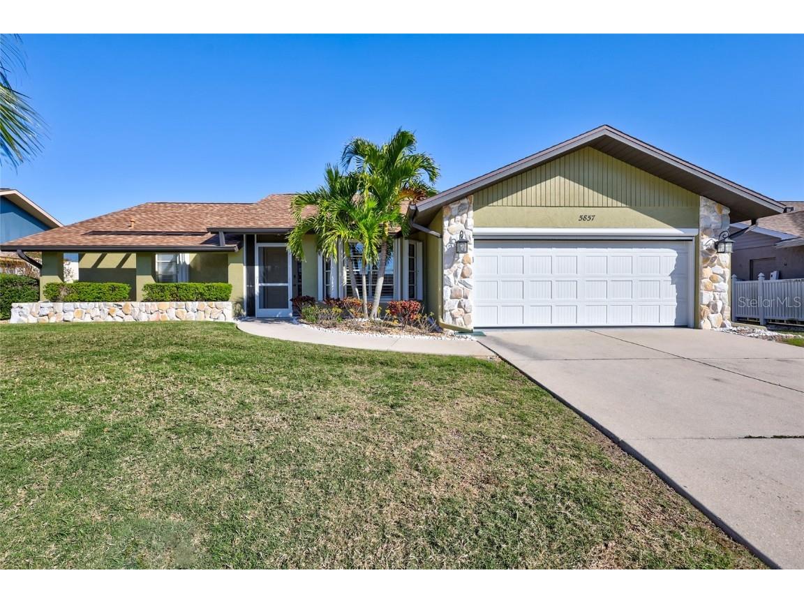 5857 Monroe Road Venice FL 34293 A4597588 image1