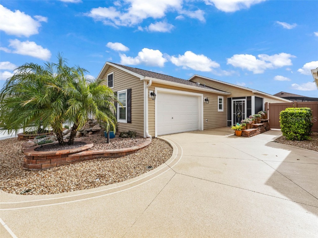 5859 Tupelo Terrace The Villages FL 32163 G5053005 image1
