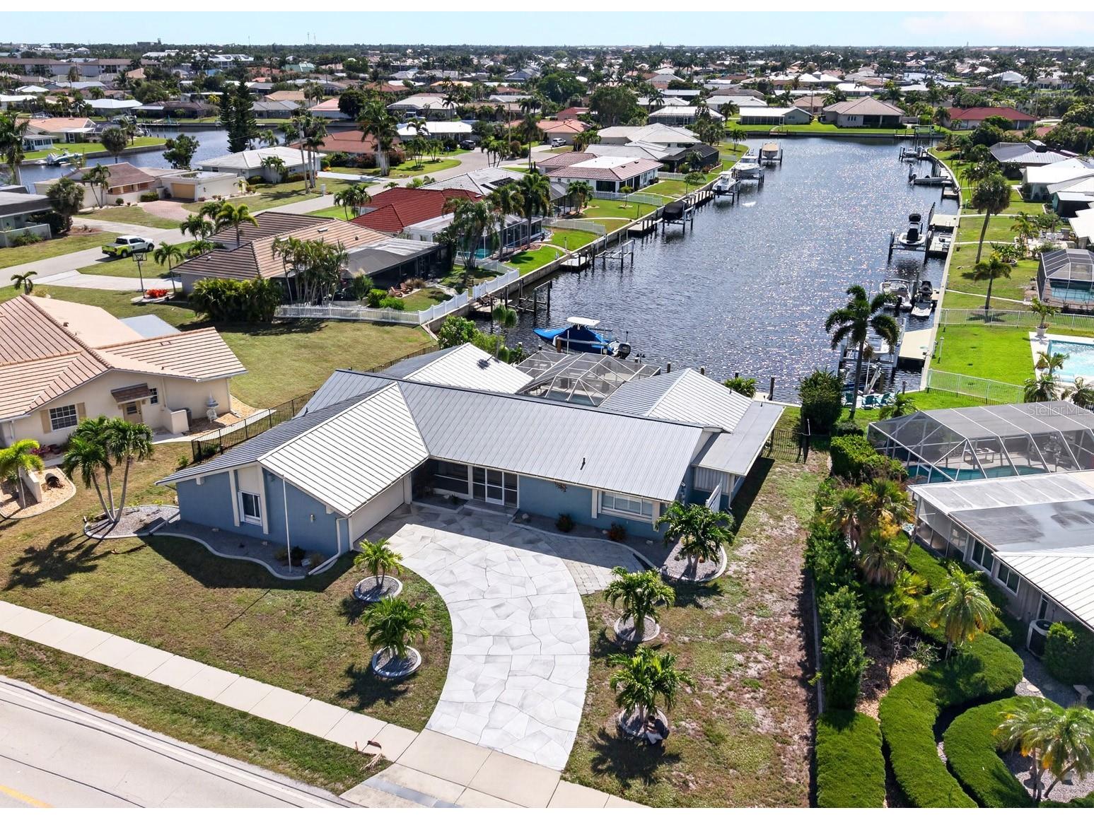 586 Bal Harbor Boulevard Punta Gorda FL 33950 C7525856 image1