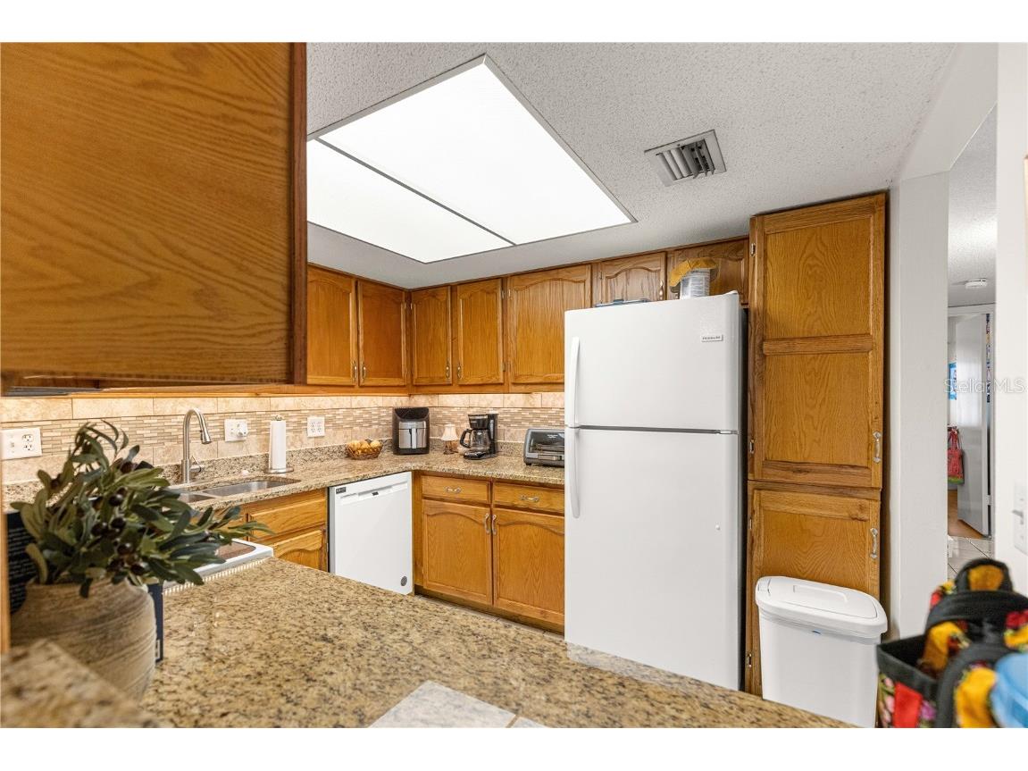 586 Fairways Circle #A Ocala FL 34472 OM714128 image14